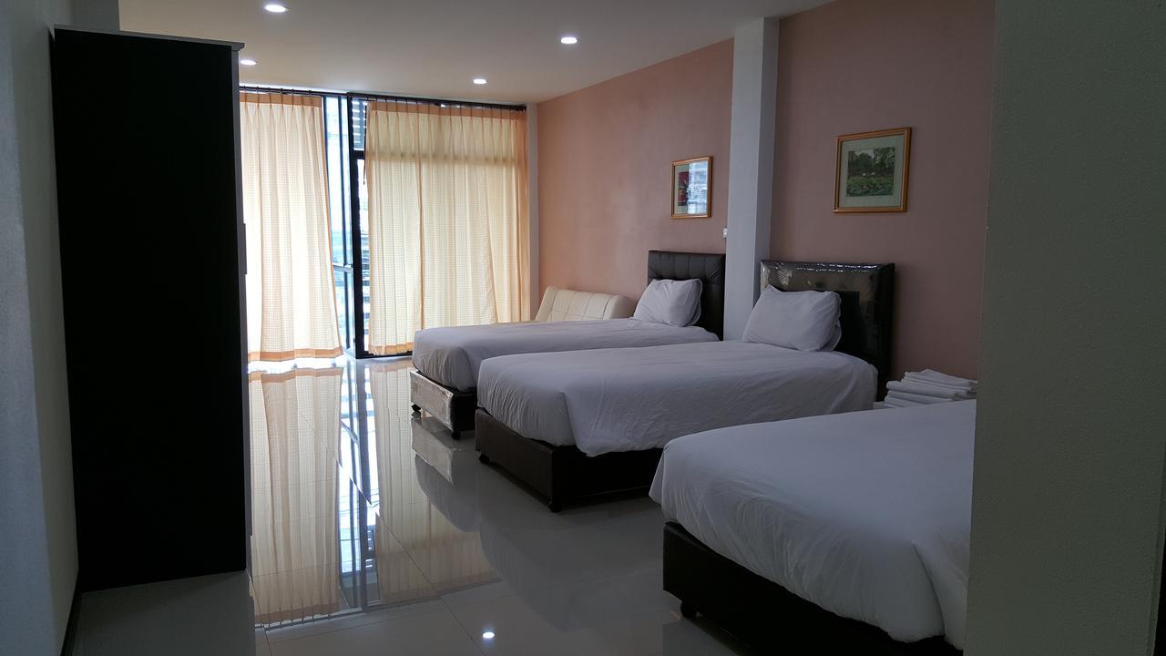 Charoensuk Grand Hotel Kabin Buri Exterior photo